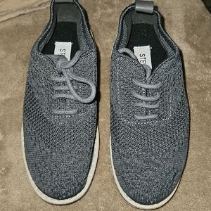Steve Madden Gray Sneakers with Knit Upper and White Sole